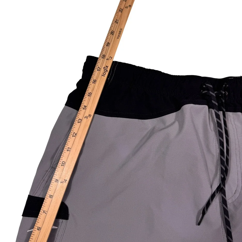 Speedo Mens‎ Grey Black Colorblock Swim Trunks Board Shorts XL Mesh Liner